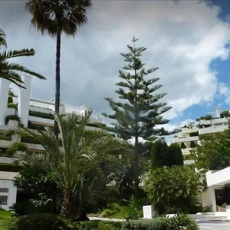 Apartamento En La Milla De Oro Apartment